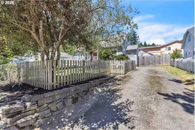 2219 SW 6th Ave, Camas, WA 98607 - Photo 32