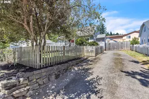 2219 SW 6th Ave, Camas, WA 98607 - Photo 32