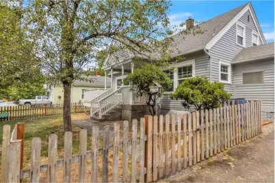 2219 SW 6th Ave, Camas, WA 98607 - Photo 2