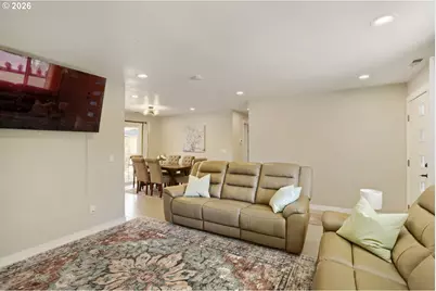 8609 SE 34th Ave, Milwaukie, OR 97222 - Photo 6