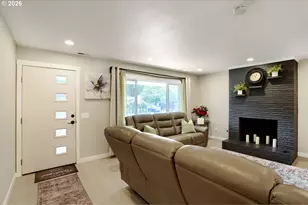 8609 SE 34th Ave, Milwaukie, OR 97222 - Photo 4