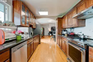 3416 NE 126th Ave, Portland, OR 97230 - Photo 8