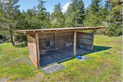 88190 Dew Valley Ln, Bandon, OR 97411 - Photo 36