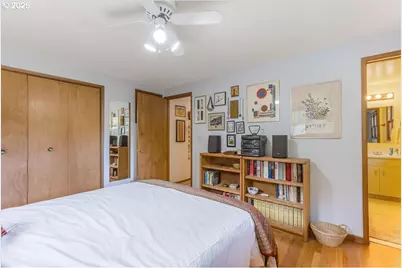 8495 SW Katherine Ln, Portland, OR 97225 - Photo 12