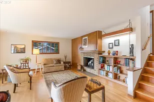 8495 SW Katherine Ln, Portland, OR 97225 - Photo 8