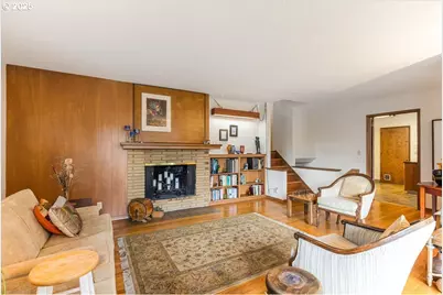 8495 SW Katherine Ln, Portland, OR 97225 - Photo 10