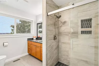 1015 NE 64th St, Vancouver, WA 98665 - Photo 14