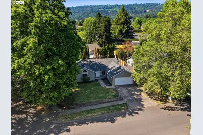 601 E Oxford St, Newberg, OR 97132 - Photo 40