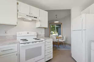 601 E Oxford St, Newberg, OR 97132 - Photo 12