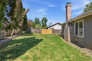 601 E Oxford St, Newberg, OR 97132 - Photo 32