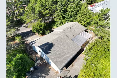 87803 Sandrift St, Florence, OR 97439 - Photo 2