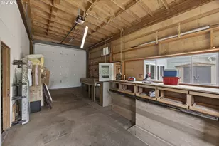 15745 Hwy 36, Deadwood, OR 97430 - Photo 36