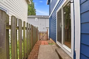 9406 N Macrum Ave, Portland, OR 97203 - Photo 30