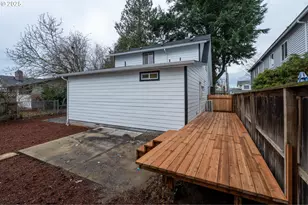 9326 SE Mill St, Portland, OR 97216 - Photo 22
