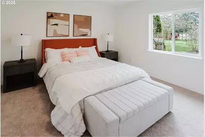 9326 SE Mill St, Portland, OR 97216 - Photo 12