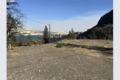 4545 Basalt St, The Dalles, OR 97058 - Photo 2