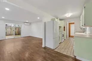 5566 SW Erickson Ave, Beaverton, OR 97005 - Photo 12