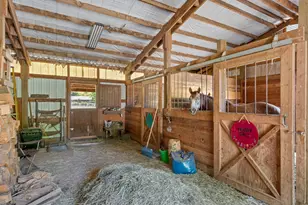 36442 SE Gordon Creek Rd, Corbett, OR 97019 - Photo 38