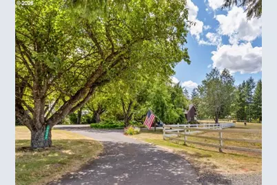 36442 SE Gordon Creek Rd, Corbett, OR 97019 - Photo 2