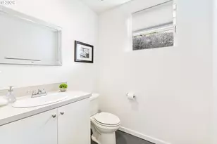 522 NE Morris St, Portland, OR 97212 - Photo 40