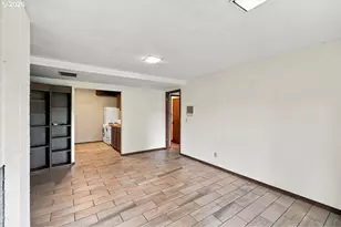 31320 SW Parkway Ave, Wilsonville, OR 97070 - Photo 32