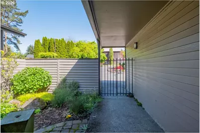 31320 SW Parkway Ave, Wilsonville, OR 97070 - Photo 10