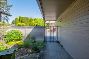 31320 SW Parkway Ave, Wilsonville, OR 97070 - Photo 10