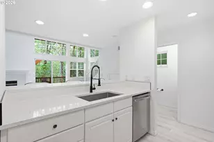 9600 NW Miller Hill Dr, Portland, OR 97229 - Photo 12