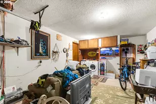 375 Johnson St, Sutherlin, OR 97479 - Photo 30