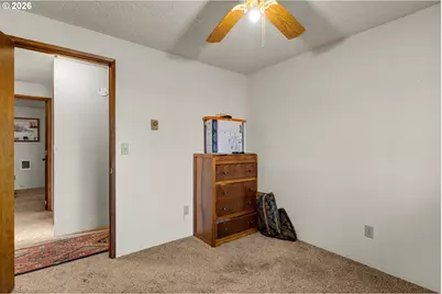 375 Johnson St, Sutherlin, OR 97479 - Photo 24