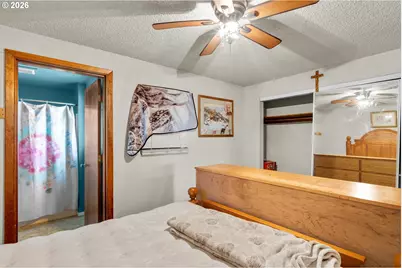 375 Johnson St, Sutherlin, OR 97479 - Photo 20