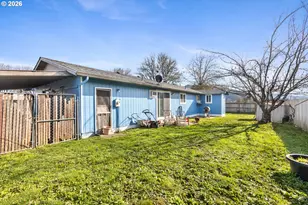 375 Johnson St, Sutherlin, OR 97479 - Photo 6