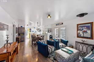 886 1st St SE, Bandon, OR 97411 - Photo 2