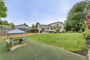 2457 SE Willow Dr, Hillsboro, OR 97123 - Photo 32
