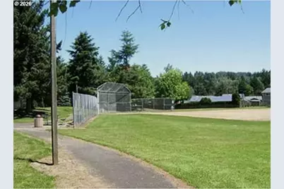 2645 SE Lewellyn Ave, Troutdale, OR 97060 - Photo 46