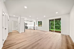 2526 NE 51st St, Vancouver, WA 98663 - Photo 6