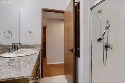 15915 SW Greens Way, Portland, OR 97224 - Photo 20
