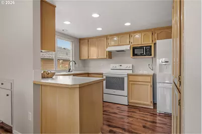 10175 SW Highland Dr, Portland, OR 97224 - Photo 16