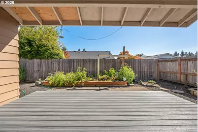 10175 SW Highland Dr, Portland, OR 97224 - Photo 6