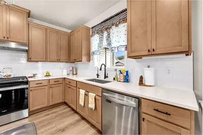 2821 NW 8th Pl, Battle Ground, WA 98604 - Photo 8