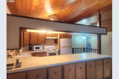 96015 Sunlake Ln, Lakeside, OR 97449 - Photo 16