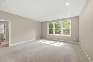 19484 SW Lorna Ln, Lake Oswego, OR 97035 - Photo 16