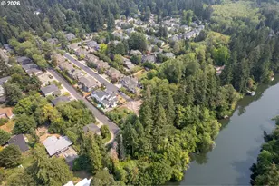 19484 SW Lorna Ln, Lake Oswego, OR 97035 - Photo 46