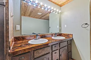 1095 E 2nd St, Coquille, OR 97423 - Photo 24