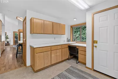 2736 Harlow Rd, Eugene, OR 97401 - Photo 30