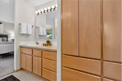 2736 Harlow Rd, Eugene, OR 97401 - Photo 20