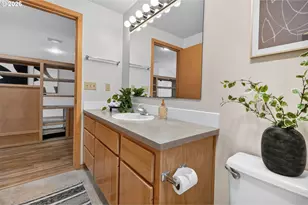 2736 Harlow Rd, Eugene, OR 97401 - Photo 28