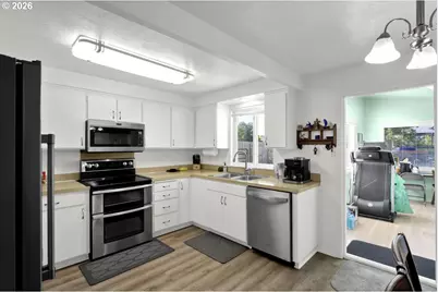 2019 40th St, Florence, OR 97439 - Photo 14
