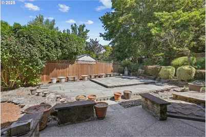 704 SE Greenway Dr, Gresham, OR 97080 - Photo 42