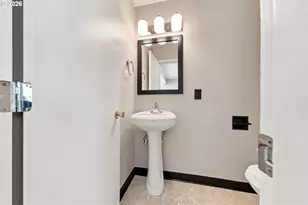 1807 NE Multnomah St, Portland, OR 97232 - Photo 14